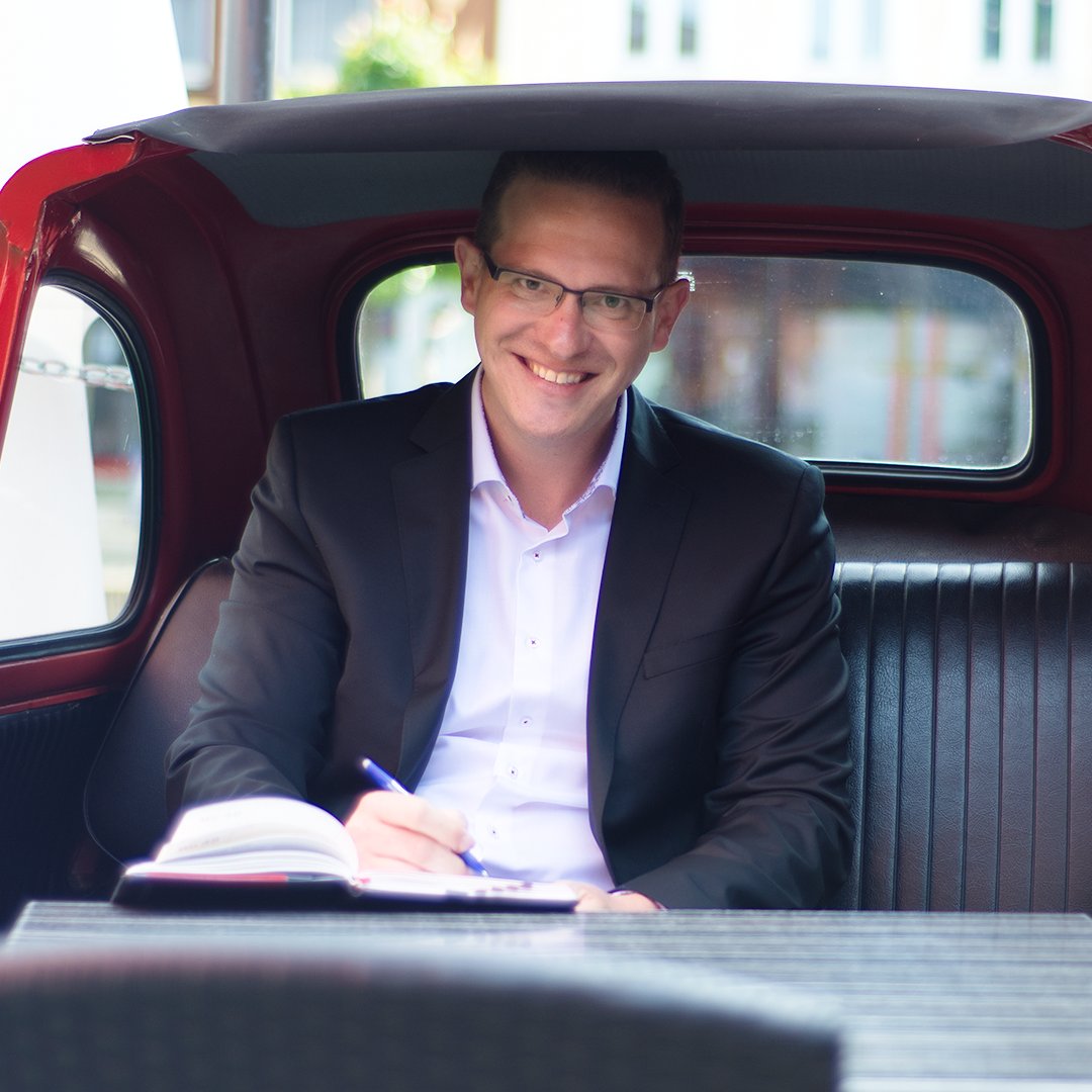 ❤️ Wenn du an dem Punkt angekommen bist, an dem dir egal ist, was andere von dir denken, dann bist du wirklich frei.

#gedanken #leben #zitat #sprüche #ziel #spruchdestages #spruch #zitate #motivation #zitateundsprueche #zitatdestages #glück