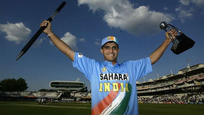 Battu14's tweet photo. Wishing Very very happiest Birthday DADA.. LEADER.. BENGAL TIGER.. PRINCE OF KOLKATA @SGanguly99 Stay blessed... 

You are my inspiration since 23years .. 
 @ICC @BCCI @M_Raj03 @imVkohli @msdhoni @YUVSTRONG12 @virendersehwag @harbhajan_singh @sachin_rt @therealkapildev @ImZaheer https://t.co/2RmwseD2Om
