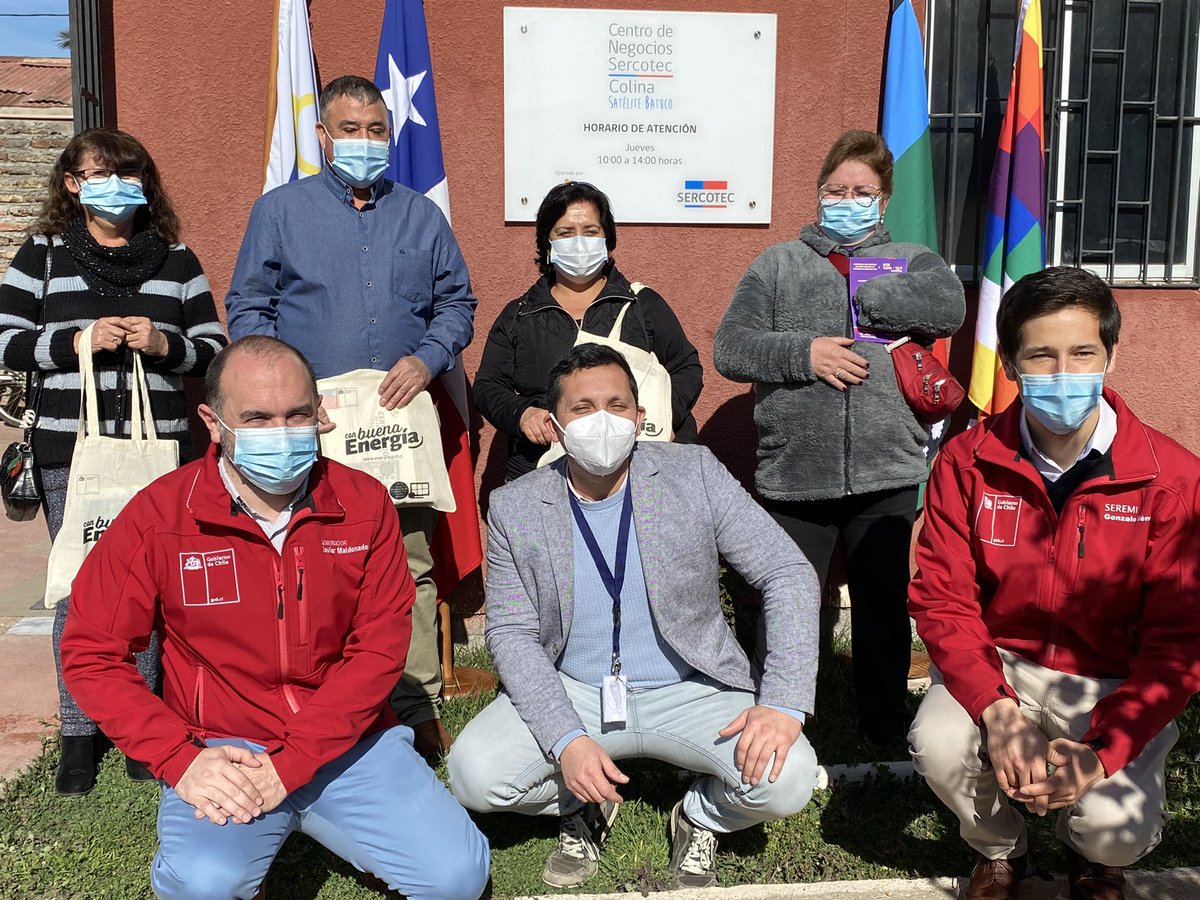 #ConBuenaEnergía⚡️ Hoy el Gobernador <a href="/Maldonado_1980/">Javier Maldonado</a> estuvo entregando kits energéticos en @LampaCL junto al alcalde Opazo y el seremi <a href="/EnergiaRM/">Seremi Energía RM</a>