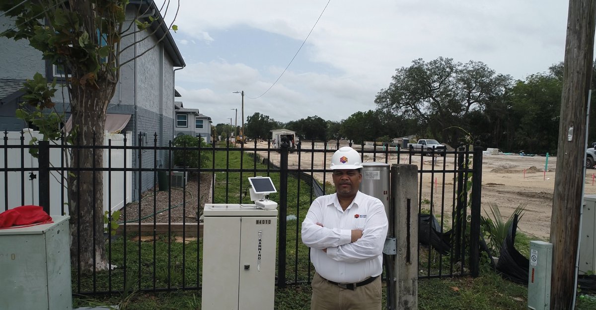 Ebcllc3D's tweet photo. Alvin B. Williams...prepping for a Q &amp; A session.

.
.
.
#3DPrintingTechnology #3Dprinting #additivemanufacturing #drafting #bimtechnology #architectualdrafting #largescaleprinting #3dhomes #alvinbwilliams #tampabay3dprintedhomes  #cad   #custom https://t.co/4Tb27jiQXX