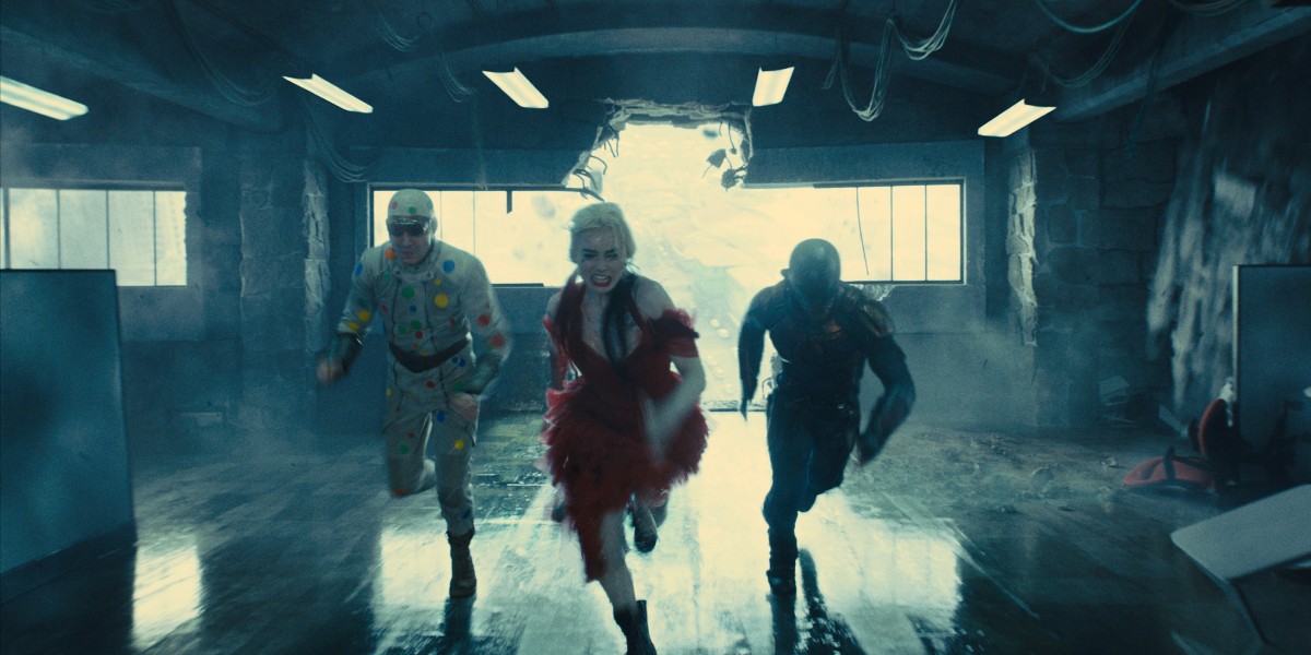 IMAX_Melbourne's tweet photo. ⚠️Ticket sale alert ⚠️ Tickets for @JamesGunn's #TheSuicideSquad are on sale exclusively to IMAX Big League Members NOW! General public on sale @ 12pm. See 26% more chaos from start to finish. Only in IMAX 💯🔥 #FilmedInIMAX https://t.co/o4xZhaPAWa https://t.co/Psce3OnO05
