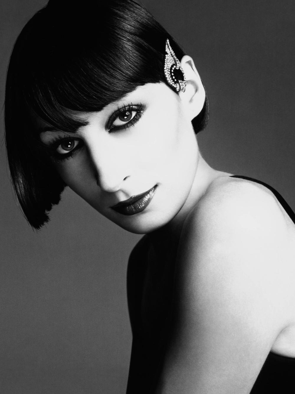 Happy birthday to Anjelica Huston. 