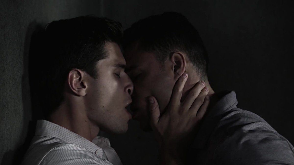 Black makeout screaming doctor