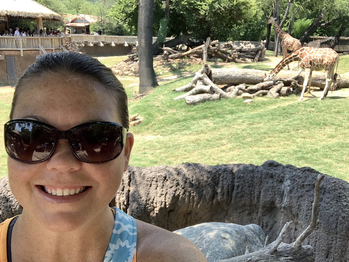 PrestwoodRL's tweet image. Fort Worth Zoo with the family! #wcesummer #summerselfiebingo