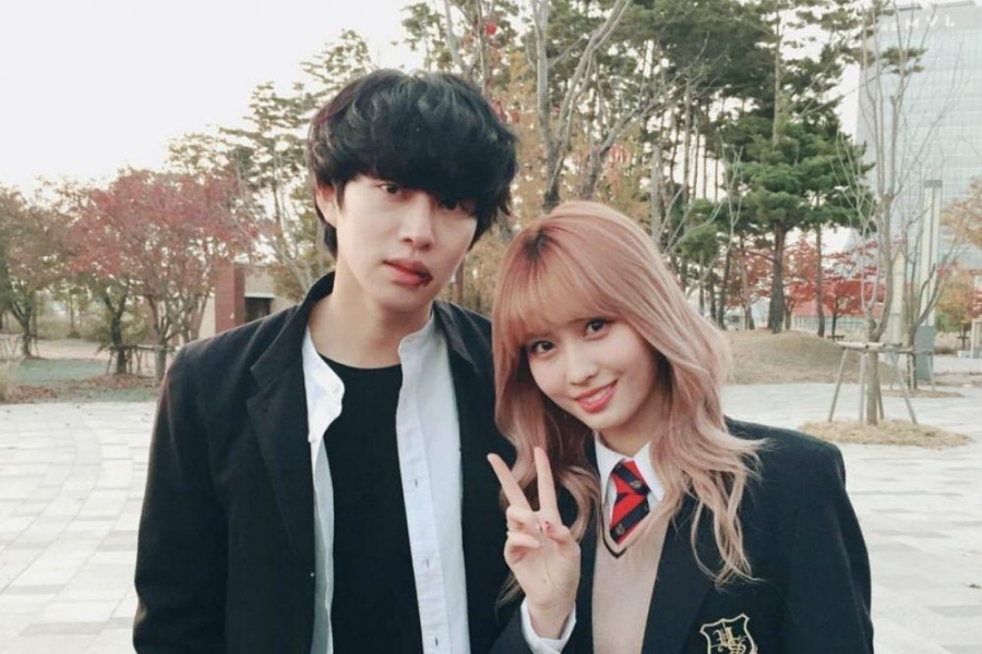 soompi's tweet photo. TWICE’s Momo And Super Junior’s Kim Heechul Reported To Have Broken Up + Agencies Currently Checking
https://t.co/Rxpuro0GlL https://t.co/zdpzsB8qeI
