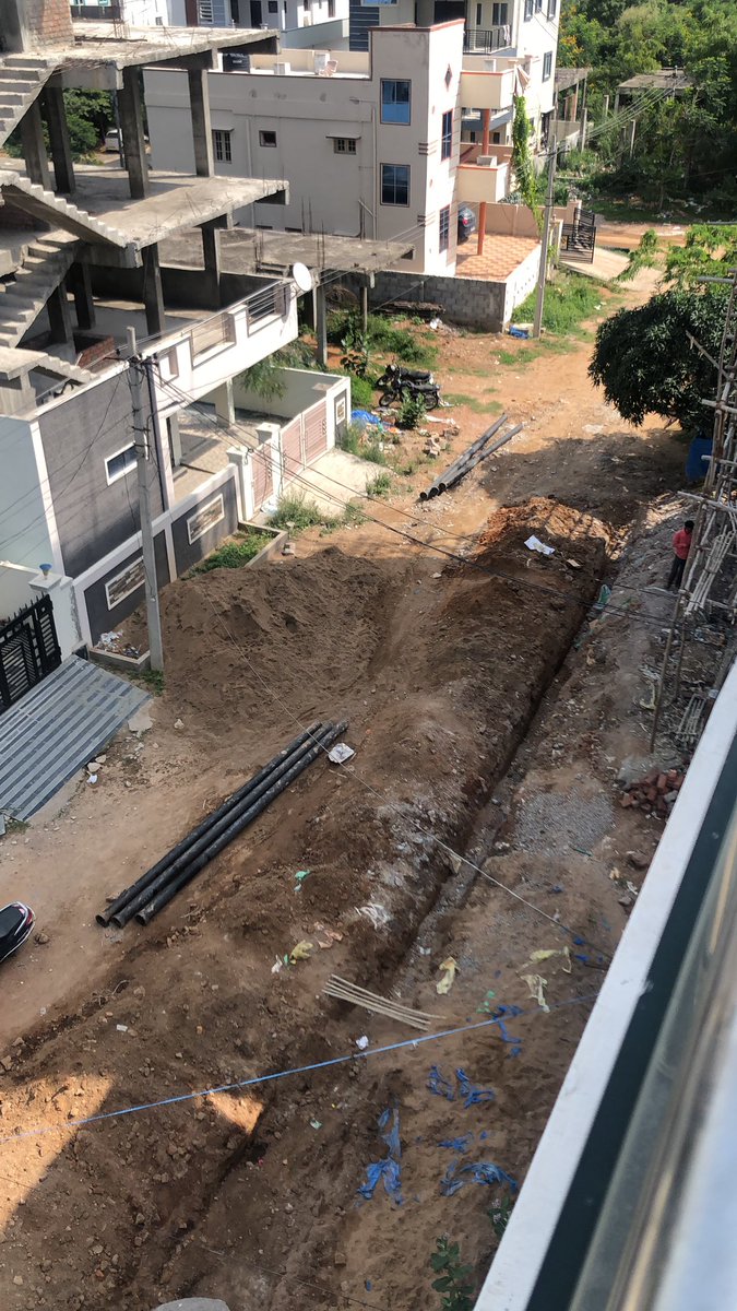 steffivaz1's tweet photo. @GHMCOnline @CommissionrGHMC @gachibowli Please help, this is the current status of the street at TNGOS Colony, Gachibowli phase 2, I am currently 9 months pregnant and have no way to call an ambulance or go to the hospital for any emergency. This is very dangerous. https://t.co/YH41BiFRag
