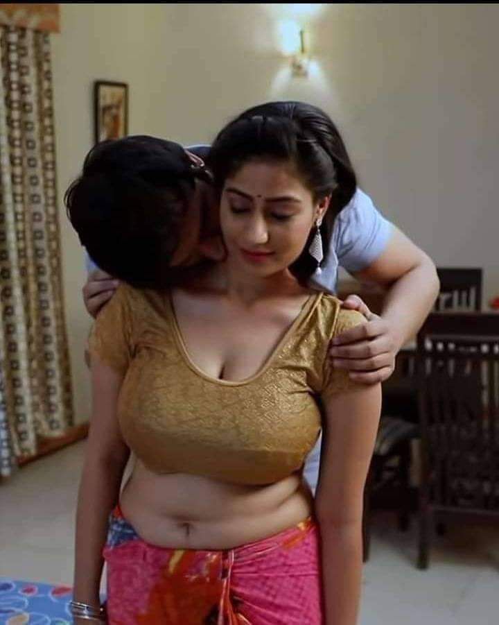 SexistAnu's tweet photo. आजचा प्रश्न #askAnu
स्त्री-पुरुष दोघांनाही मधुमेह असेल, तर मग त्यांच्या लैंगिक जीवनाचं काय ?
पुरुषाला नपुंसकता येण्याचे प्रमाण यात जास्त असते. दुसरीकडे स्त्रीला योनिमार्गात ओलावा कमी आणि योनिमार्गात खाज जास्त होत असते. त्यामुळे सेक्स नको वाटतो, वेदनायुक्त सेक्स होऊ लागतो. https://t.co/ggScqBk14Q