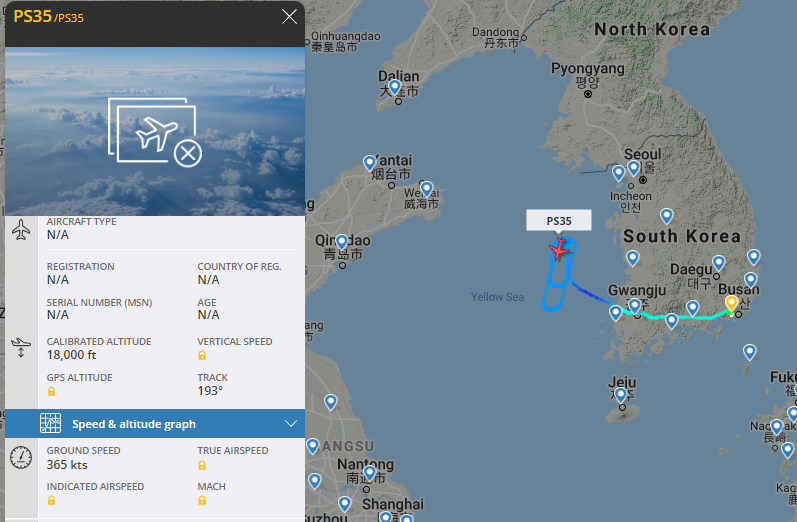 vcdgf555's tweet photo. PS35, a RoKAF 🇰🇷 aircraft using hex code #71F8EA, currently running racetracks over the Yellow Sea, speed 365 at Angles 18. https://t.co/mkK5am61X0