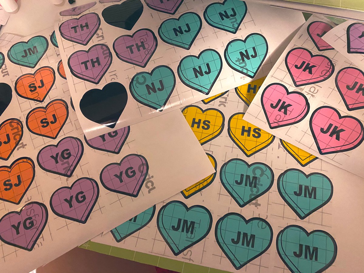 SpringDayCrafts's tweet photo. getting ready for this weekend!! anyone coming to toronto for the “cafe” event?! 🥰 https://t.co/S6gRX1byQI