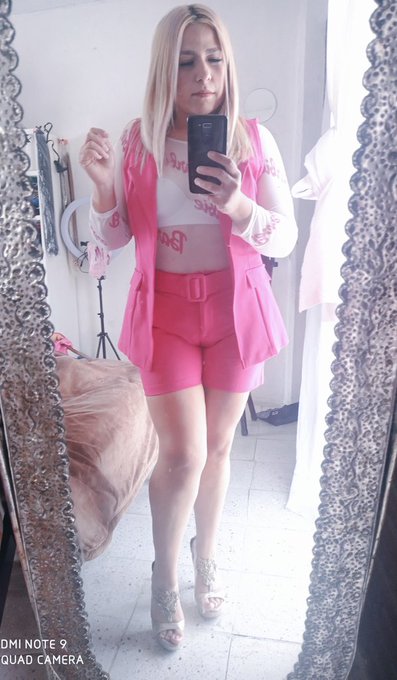 Bbys vayan a mi Instagram a checar mis historias ah&iacute; est&aacute; el ganador de la rifa, porfis los dem&aacute;s tambi&eacute;n<a href="/tag/viernesdeganarseguidores"class="tags"><span>#viernesdeganarseguidores</span></a><a href="/tag/viernesdeyavalimos"class="tags"><span>#viernesdeyavalimos</span></a>