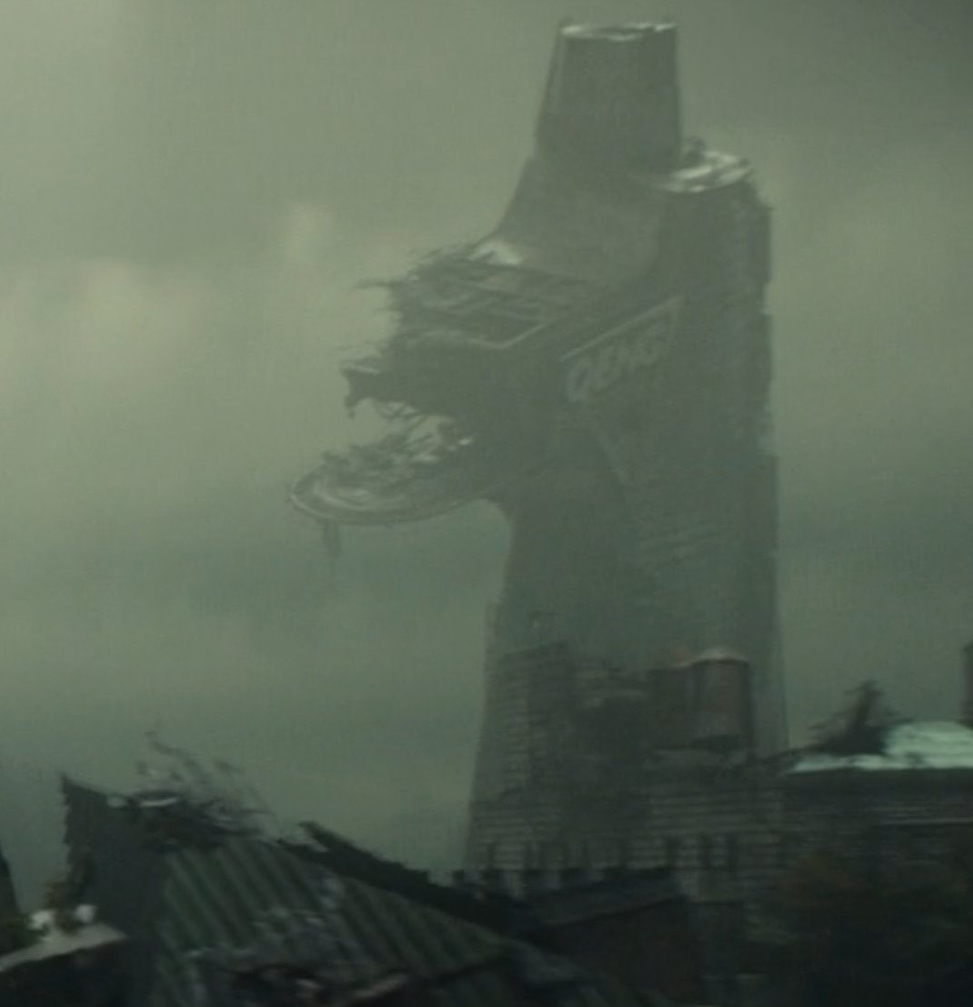 Заметил пасхалку. Башня Мстителей. Башня Stark industries нападение. Здания из Локи. Stark Tower.