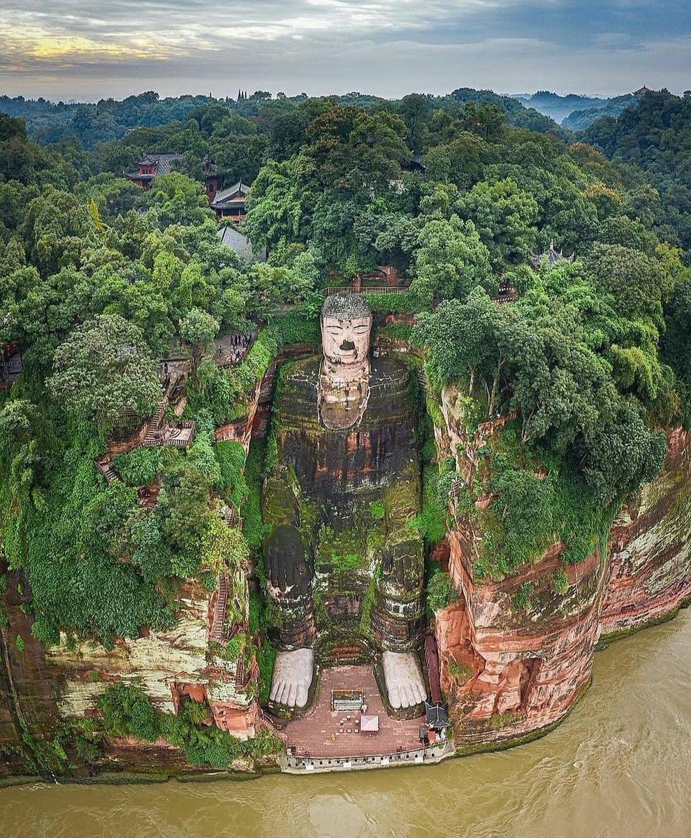 Ёстой харж бгаагүй газар бнадаа