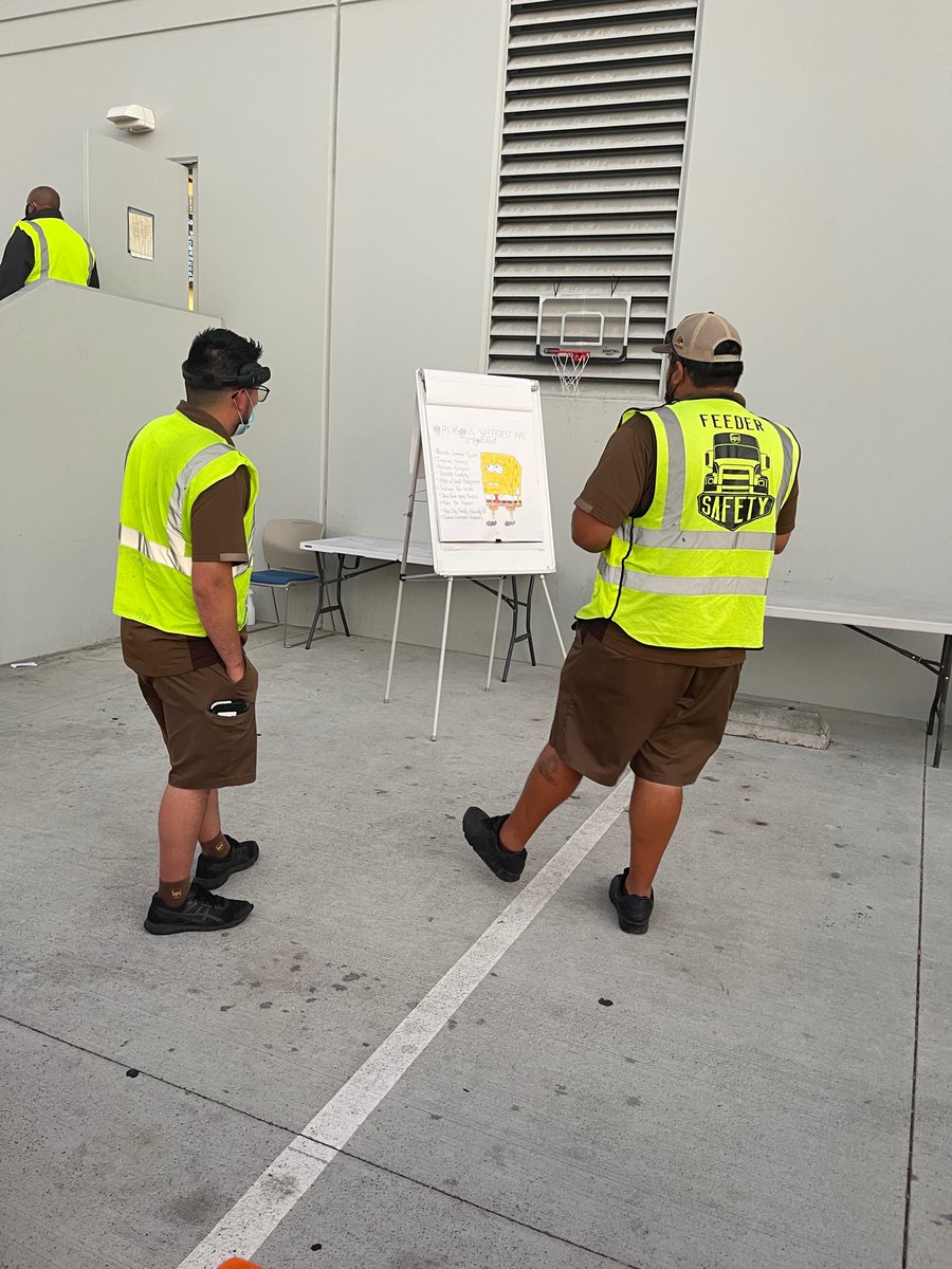 LaMiradaFeeder tweet media