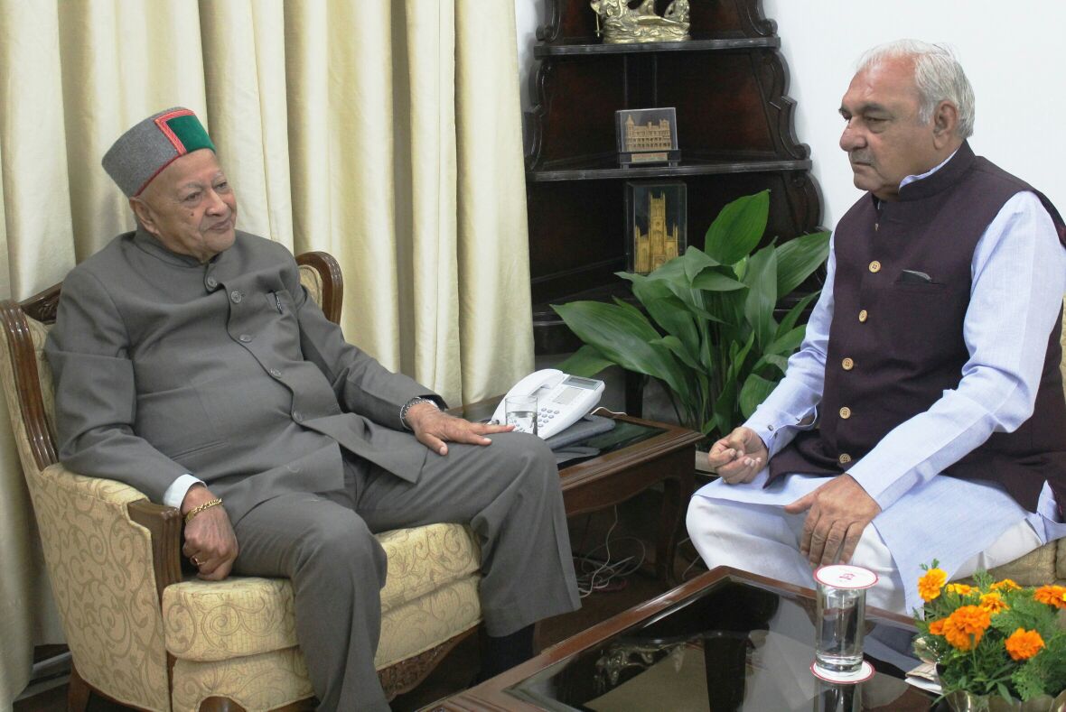 BhupinderShooda's tweet photo. हमारे मित्र, 6 बार हिमाचल प्रदेश के मुख्यमंत्री, पूर्व केंद्रीय मंत्री रहे वरिष्ठ कांग्रेस नेता वीरभद्र सिंह जी के देहांत के समाचार से मन व्यथित है। अच्छे इंसान एवं स्नेही व्यक्तित्व वाले वीरभद्र जी से मेरे निजी संबंध थे। परिवार व समर्थकों के प्रति संवेदनाएं।
भावभीनी श्रद्धांजलि। https://t.co/TvVuJJ9WRP