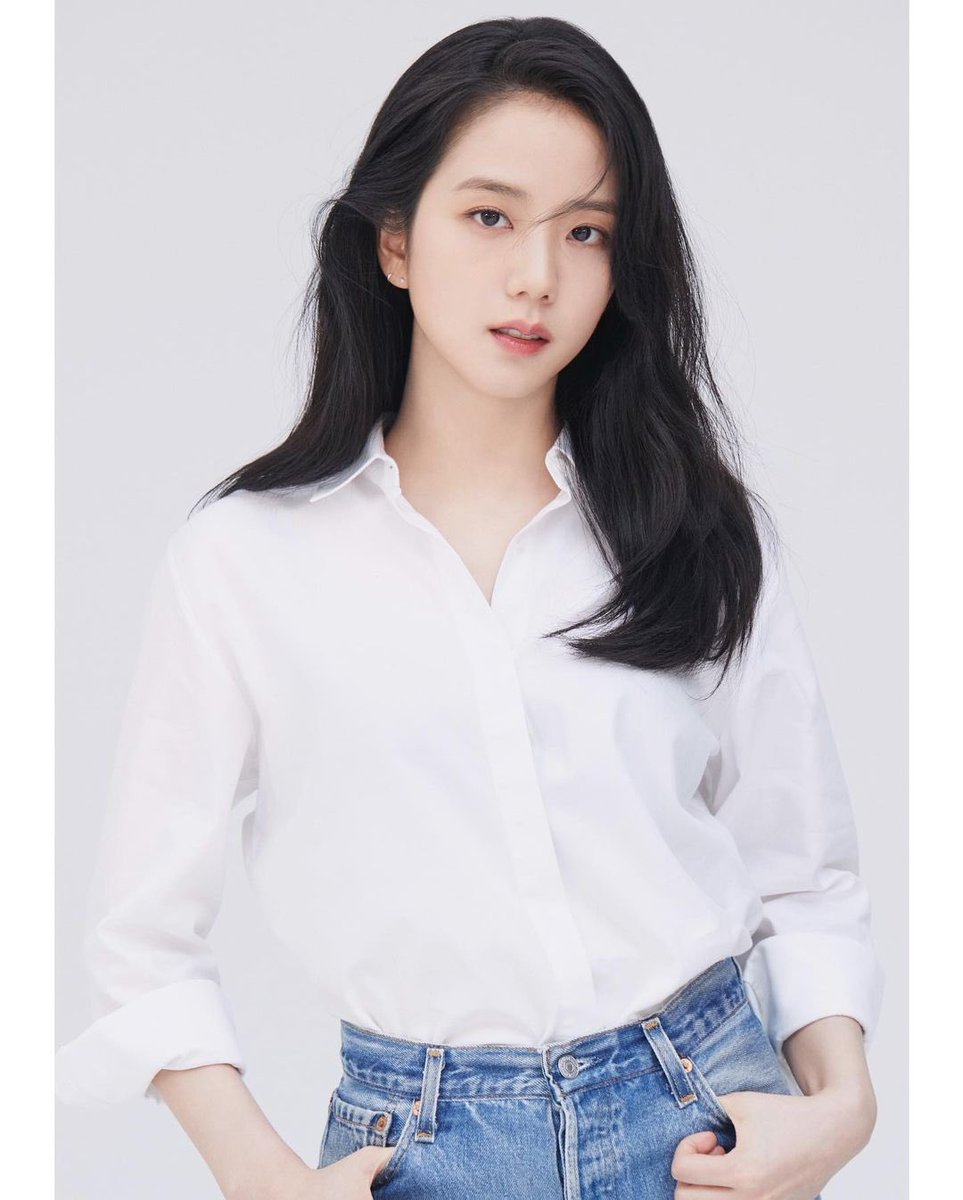 ChiChyu95's tweet photo. The most beautiful actress in my eyes 
#JISOOinYgStage https://t.co/VQ40BGwEzk