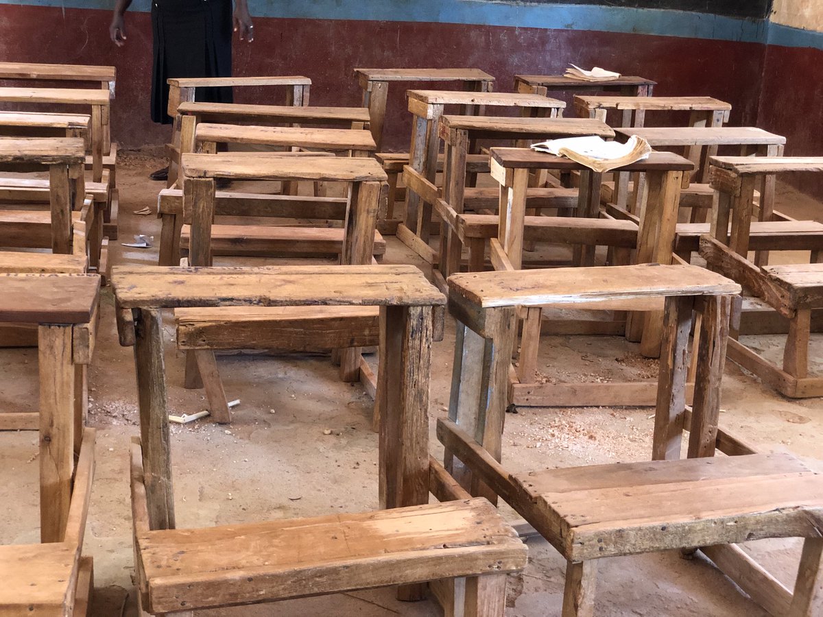 CCiiru's tweet photo. Using waste as a resource to create dignified learning environments in Kenya is what brings us so much joy . The #SustinableDevelopmentGoals in practice. We use what is perceived as waste . #CircularEconomy models can improve our #children’s & teachers environments . https://t.co/DOWIZIKGZd