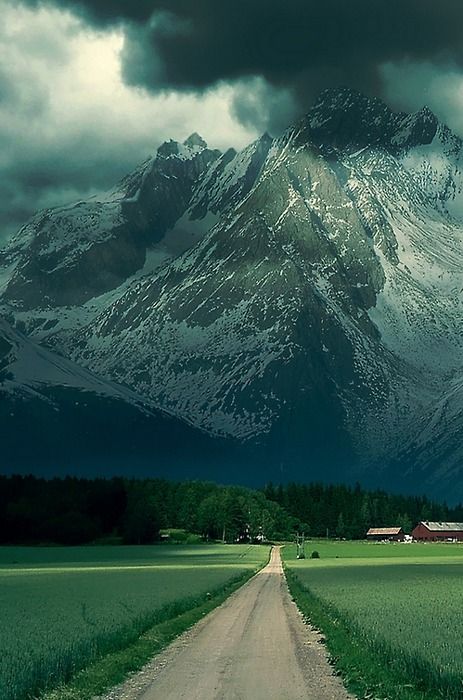 TheEndDesigns's tweet photo. On The Road https://t.co/e1HGbLMpE7