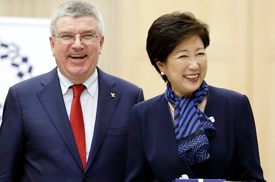 numberweb's tweet photo. "IOCの公表によると、バッハ会長の年間報酬は定額の22万5000ユーロ(約3000万円)。住まいは五輪の総本山、スイス・ローザンヌの駅近くの高台にある1915年創業の五つ星ホテルだ。"
https://t.co/tkCq1HWdv9 https://t.co/jRX5dsHSAF