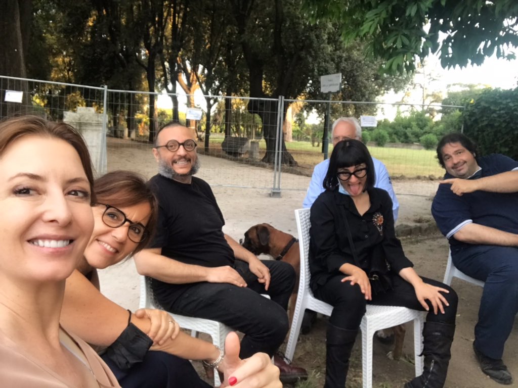 barbara carfagna (@barbaracarfagna) on Twitter photo Un grande artista, un grande attivista, un grande hacker al lavoro su un nuovo progetto. Salvatore Iaconesi con L’artista Oriana Persico. Qui il brindisi con l’immancabile Alex Giordano #hacktivism <a href="/xdxd_vs_xdxd/">Salvatore Iaconesi</a> <a href="/mantralex/">alex giordano ॐ</a> <a href="/PenelopePixel/">Oriana Persico aka penelope di pixel</a> Un grande artista, un grande attivista, un grande hacker al lavoro su un nuovo progetto. Salvatore Iaconesi con L’artista Oriana Persico. Qui il brindisi con l’immancabile Alex Giordano #hacktivism <a href="/xdxd_vs_xdxd/">Salvatore Iaconesi</a> <a href="/mantralex/">alex giordano ॐ</a> <a href="/PenelopePixel/">Oriana Persico aka penelope di pixel</a>