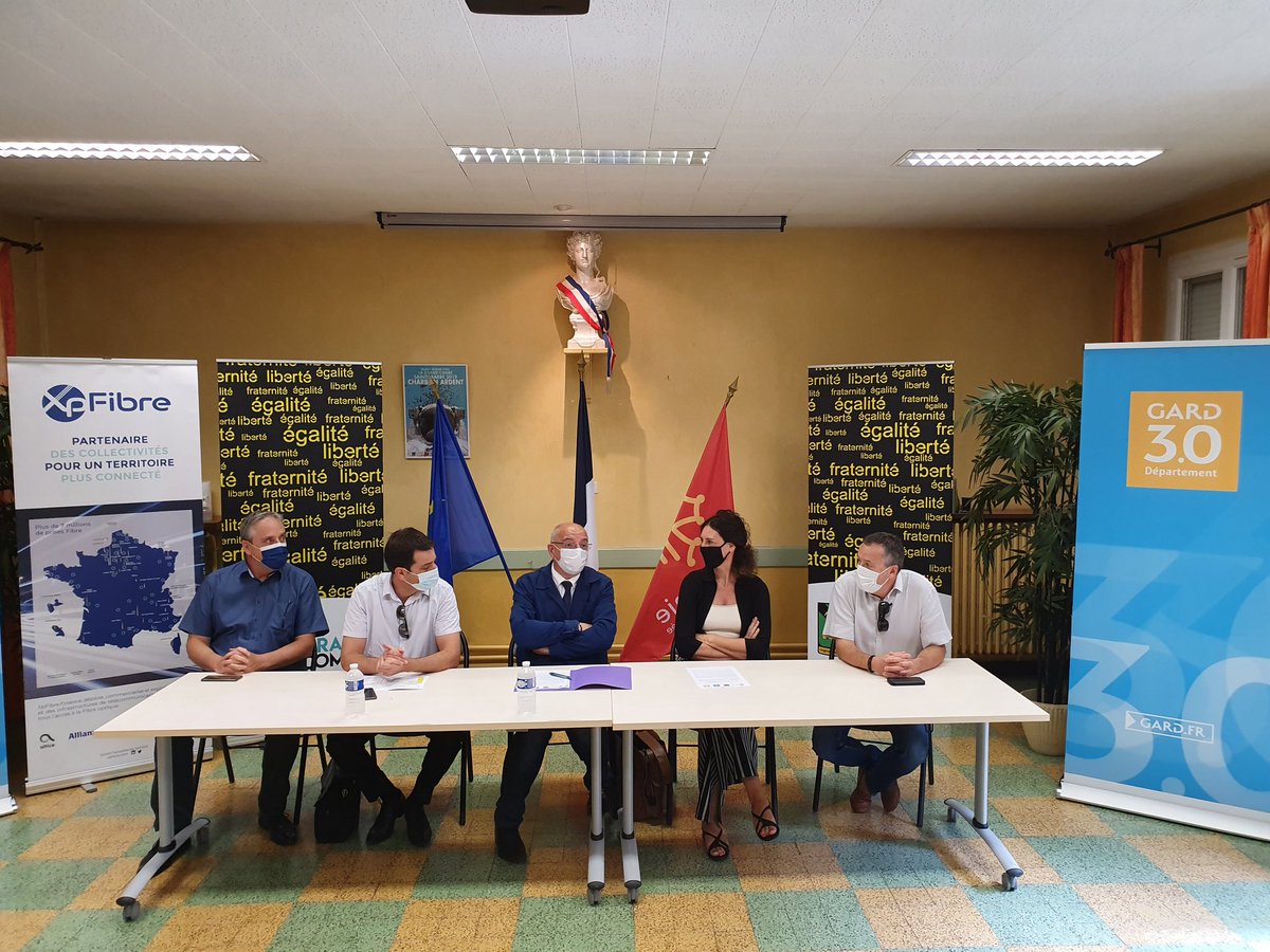 PCAMEO's tweet photo. Avec #NRO @MairieGrdCombe déjà près de 4 300 #foyers éligibles #fibre @gard avec P.Malavielle @isab_simon @AlticeFrance @VincentBaldacc1 Direct. #WiGard @bdivol @XpFibre https://t.co/3au1beiYbb