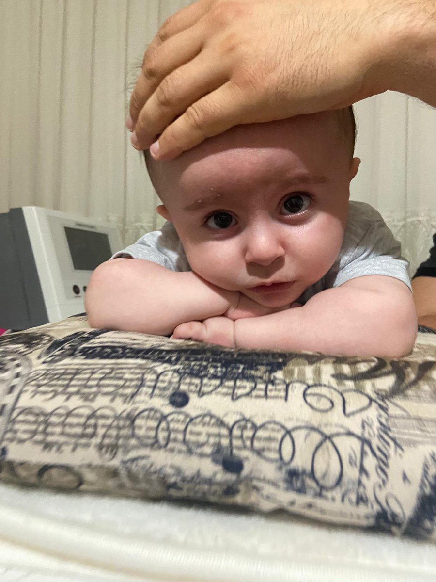 CinarSma's tweet photo. Bu masum bakışların sahibi spinraza alamayacak, yaşaması için sesinin duyulmasına, zolgensmayı almasına ihtiyacı var. Çınar’ı paylaşıp nefesi olalım.

Yalancı çıktı Anıtkabir #Persembe #ŞenolGüneşKonuşmaİstifaEt Özgür Demirtaş RTÜK FOX TV Halk TV Tel Vatikan Selvi çomar Erk bey https://t.co/BmYvJX7YN2