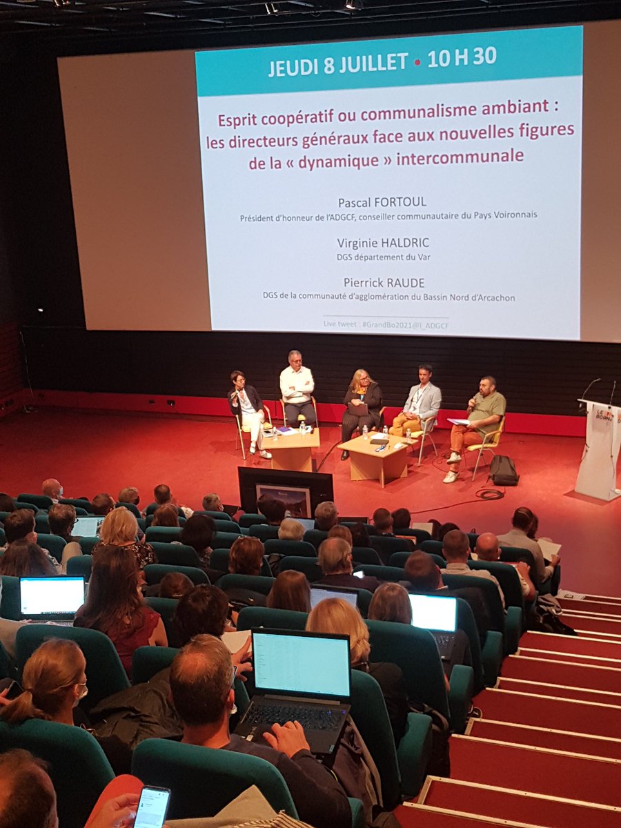 CMexandeau's tweet image. Débats passionnants au Grand Bornand. Merci aux équipes de l'@l_ADGCF pour ces sympathiques retrouvailles. #GrandBo2021@l_ADGCF @SmaclAssurances @ObsSmacl @jldb_smacl