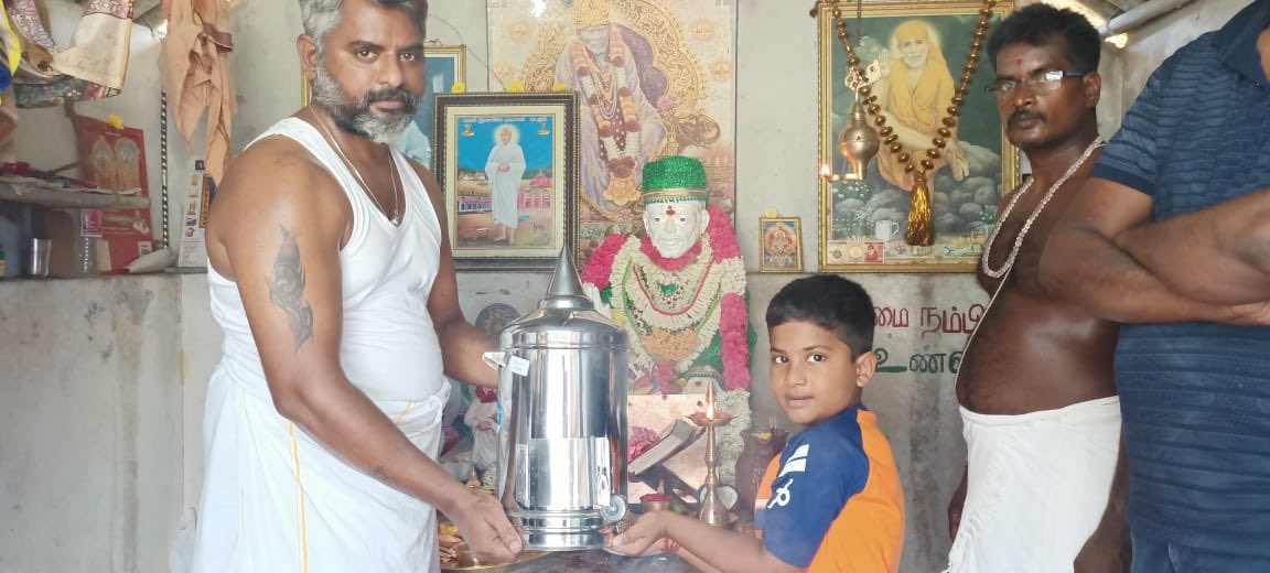 vconnectu's tweet photo. Sai Baba Darshan Photos Gallery -  Kakkad Aarti Darshan From Sri Sai Baba Samadhi Mandir, #Irumbai - Om Sairam 🙏 08-07-2021

 #SaiJoy #SBOI #SaiBaba #ShirdiSai #Sai #SaiRam #OmSaiRam #SaiDarshan 
#SaiBaba3DPiCS #SaiBabaPhotos #Shirdi #Irumbai LiveDarshan #ShejAarti #KakkadAarthi https://t.co/AQZOajlUa9