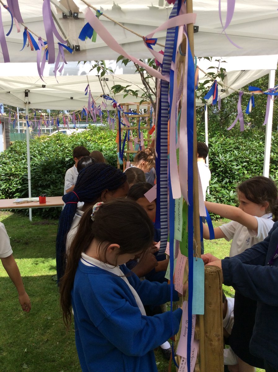 BSNJSV's tweet image. #JSVY3 being thoughtful and reflective. Proud of them. Remembering someone very special #forMrBailey