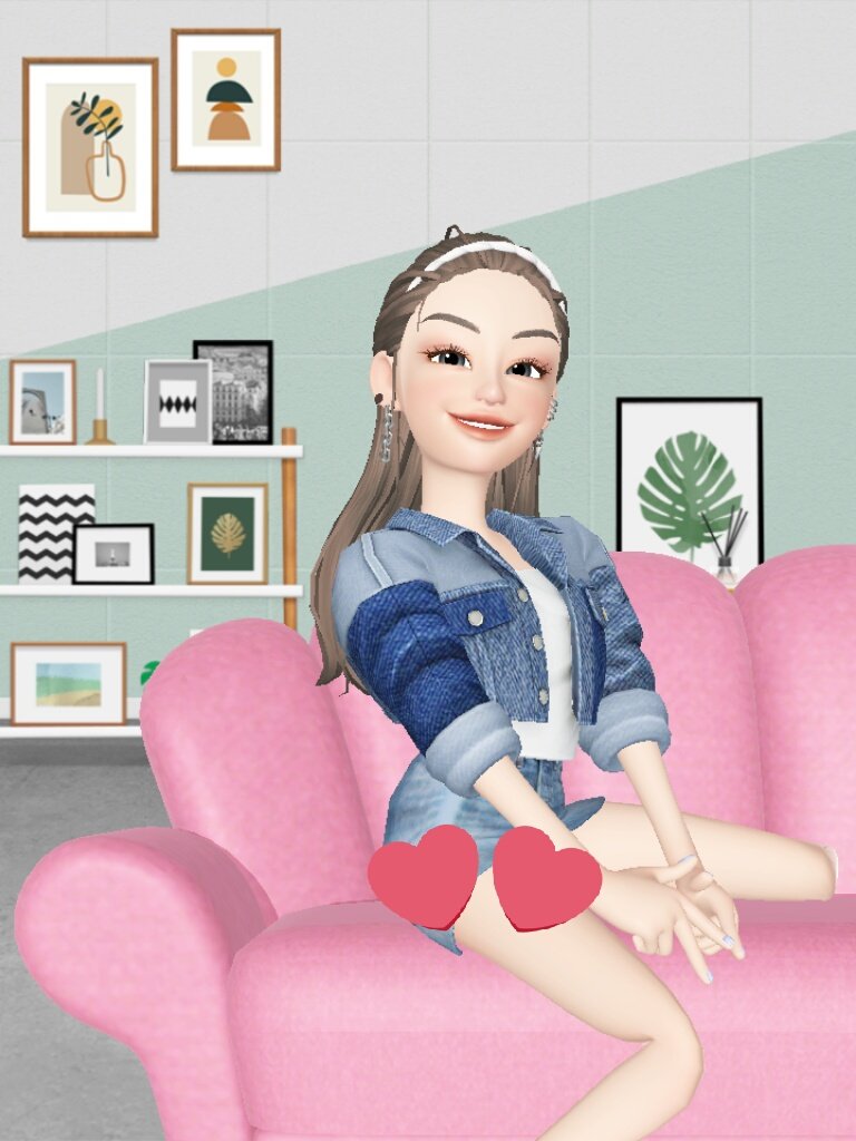 perasaan udah oplasin beberapa kali, pake gaya ini tetep jadi mirip yeji (matanya ya) 😿