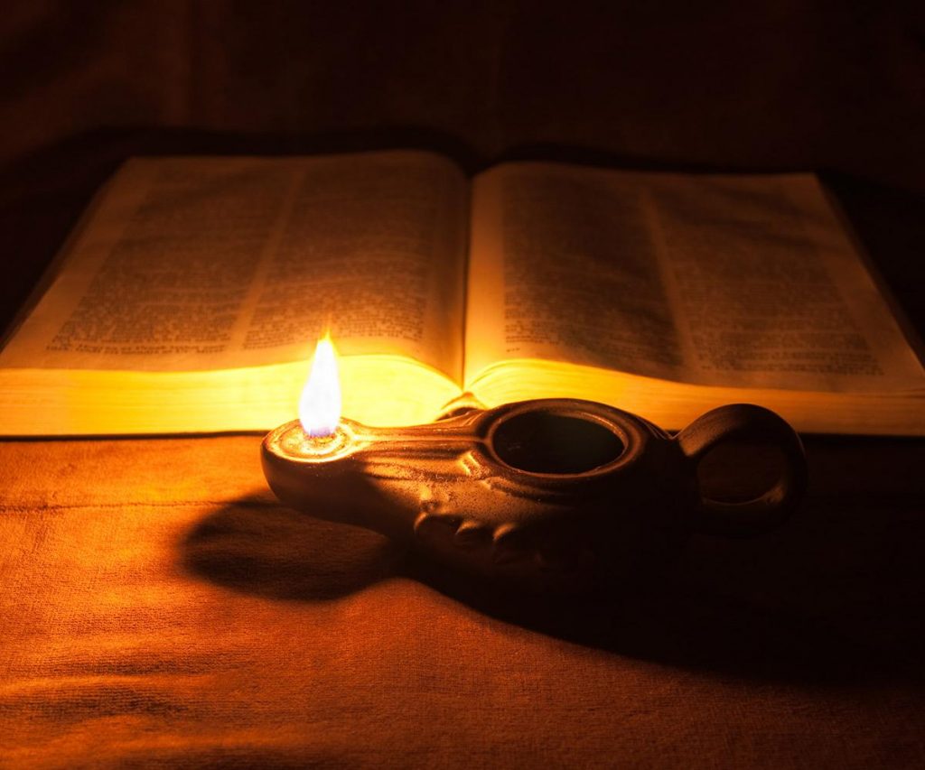 KinyabaliKLeon's tweet photo. #Marc13
32 Pour ce qui est du jour ou de l'heure, personne ne le sait, ni les anges dans le ciel, ni le Fils, mais le Père seul.
33 Prenez garde, veillez et priez; car vous ne savez quand ce temps viendra.
37 Ce que je vous dis, je le dis à tous: Veillez.

@SergeMike1 @masammel https://t.co/yxTSw5GiAz