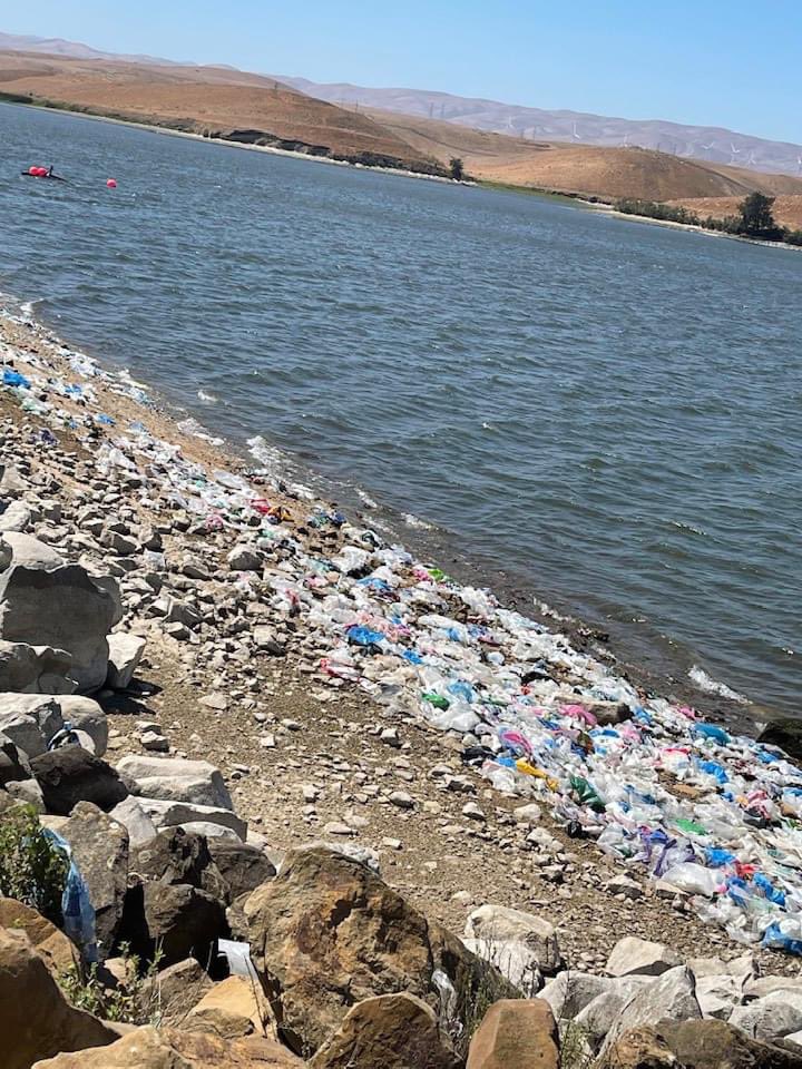 VictoriaCroll's tweet photo. @CaWaterBoards This is the current situation at Bethany Reservoir in Alameda County.  This needs to be addressed. https://t.co/i4y1dKW5Cr