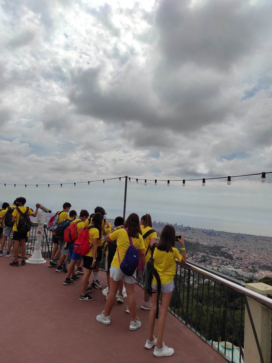SalesiansMAT's tweet photo. #CasalESO 🎢 Ahir vam anar al Tibidabo a passar un dia ple d'emocions.

Vam gaudir de les vistes del mirador, i vam pujar a totes les atraccions! https://t.co/zOtsgRuywo
