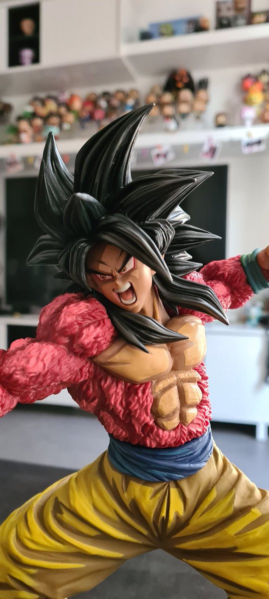 SamuelFerrando's tweet photo. Ya llegan los primeros regalos de #ElMegaSorteo de @LaMegaCesta
Gracias a los amigos de @global_freaks por esta pedazo de figura de Son Goku SS4 😍 Este diseño es lo único que se salva de Dragon Ball GT.
Muchísimas gracias!!!!! 🎉🎉🎉🎉🎉🎉🎉 https://t.co/5YlEuDNkw0