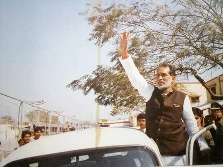 surajz817's tweet photo. Remembering 8th former Prime Minister and great Socialist leader of our country Shri #Chandrashekhar ji on his birth anniversary.🙏🙏 
#chandrashekharsingh https://t.co/wYiCMAnsAI