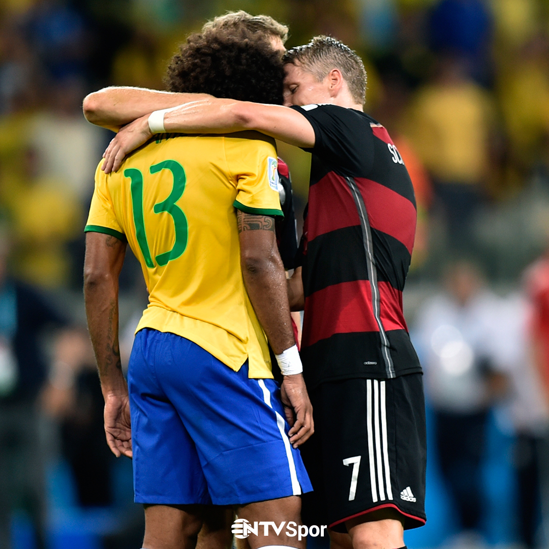 ntvspor's tweet image. 📆 7 yıl önce bugün 

 🇩🇪 Almanya, Brezilya'ya gol oldu yağdı 😱 

⚽ T. Müller 11'
⚽ M. Klose 23'
⚽ T. Kroos 24', 26'
⚽ S. Khedira 29'
⚽ A. Schürrle 69', 79'

 #WorldCup2014