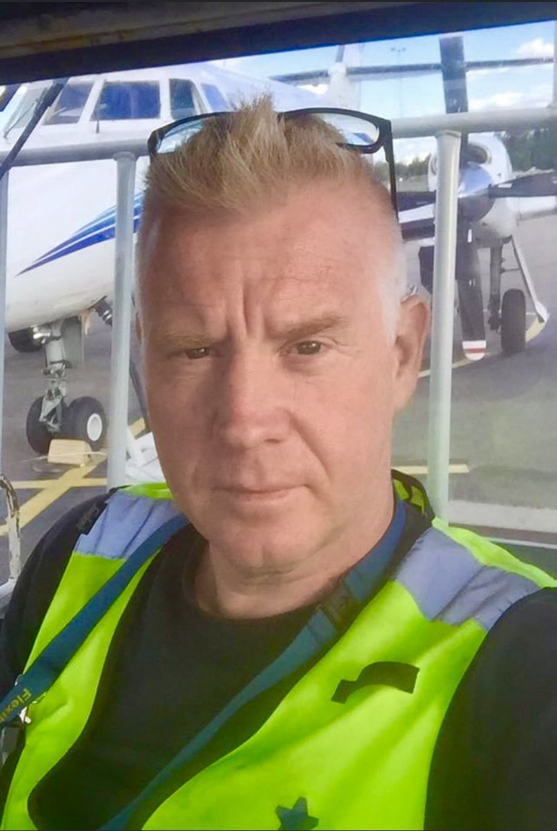 celticswede's tweet photo. Aviation Flashback #LoadMasterLife ✈️ small birds are more fun😁 https://t.co/f8vjDlJQHP