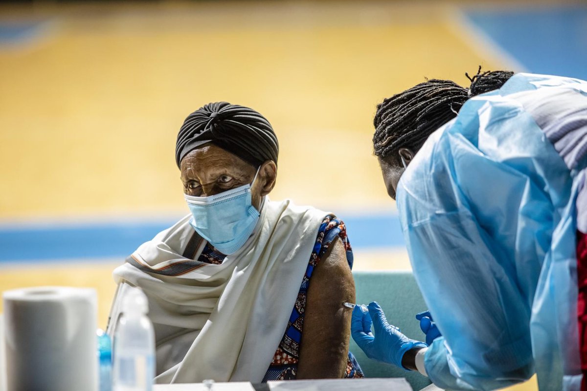 EuropeanJesuit's tweet photo. Africa left behind.

A third wave of COVID-19 infections is seriously ravaging some nations in sub-Saharan Africa
as the continent falls way behind the rest of the world in vaccinations 💉🦠

Read Charlie Chilufya's, SJ, article and learn more ⬇️
https://t.co/zLWsH0epe2 https://t.co/b49gxKWgcc