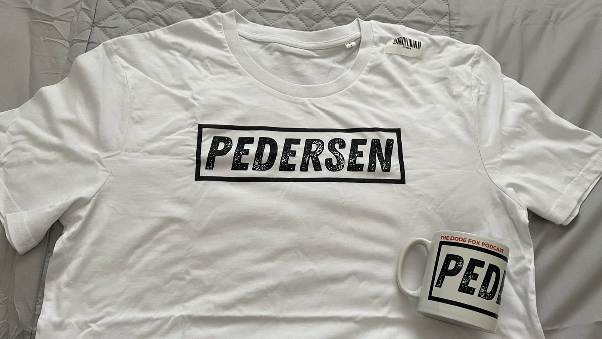 Fancy winning a Large PEDERSEN Tee and Mug? Like and Retweet to enter 🧡🖤

Entries close at 12 on Friday 9th August