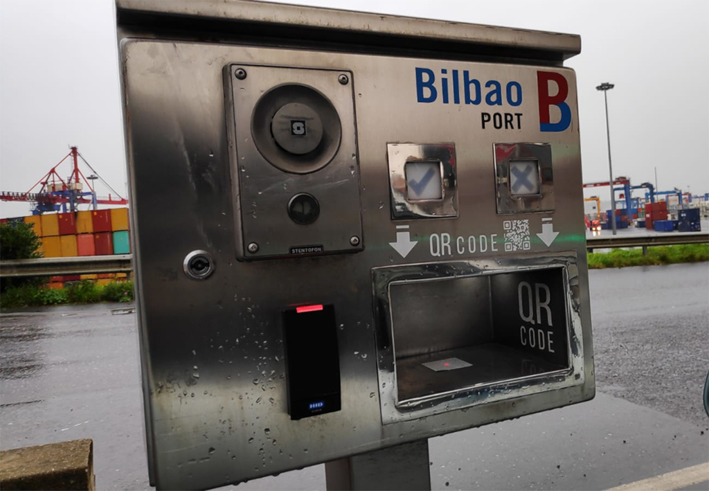 Digital Security Mag (@digitalsecurmag) on Twitter photo El Puerto de Bilbao realiza un proyecto de control de accesos basado en deep learning ow.ly/1BGO50Frtz3 <a href="/Telefonica/">Telefónica</a> <a href="/puertodebilbao/">Puerto de Bilbao</a> <a href="/AllRead_MLT/">AllRead</a> #controldeacceso #deeplearning #visionartificial El Puerto de Bilbao realiza un proyecto de control de accesos basado en deep learning ow.ly/1BGO50Frtz3 <a href="/Telefonica/">Telefónica</a> <a href="/puertodebilbao/">Puerto de Bilbao</a> <a href="/AllRead_MLT/">AllRead</a> #controldeacceso #deeplearning #visionartificial