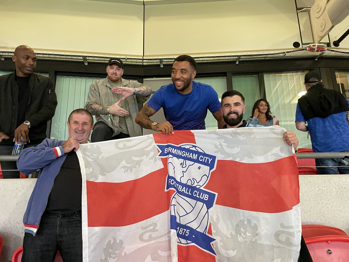 _alexoates's tweet photo. Last night was walking out the stands and some guy was shouting my dad, turns out it was Troy Deeney and he wanted to borrow my flag for a picture… wherever we gooo https://t.co/2q8eVJOUmk