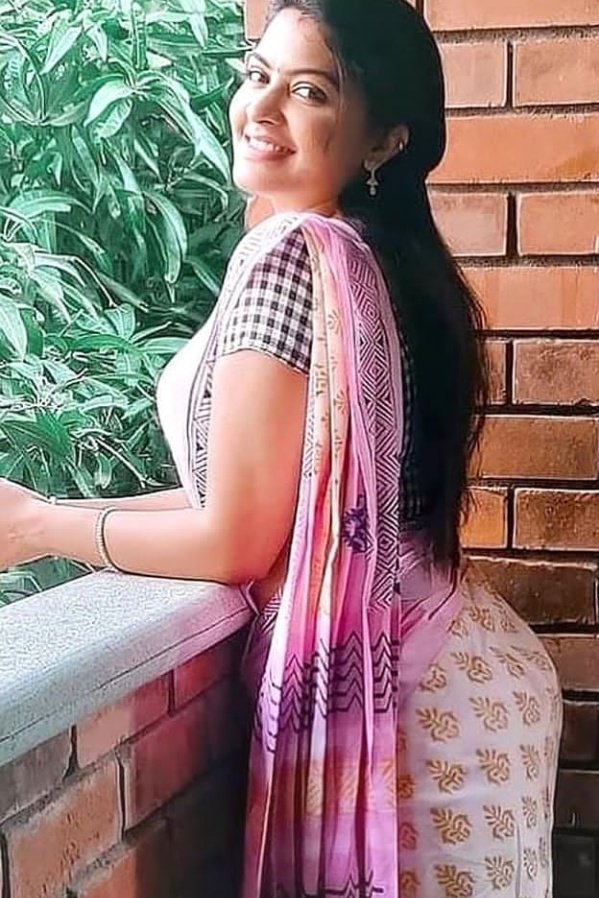 Image Tamil actress Rachitha Mahalakshmi hot and sexy photos, TV Serial Actor