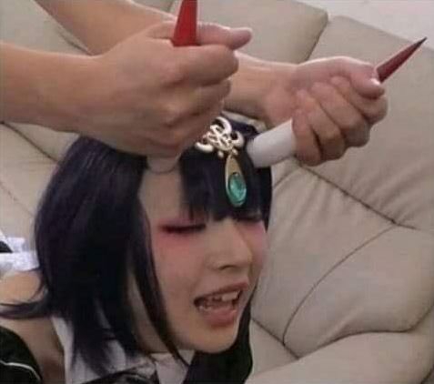 𝐺𝑜𝑑 𝑑𝑎𝑚𝑛 𝑖𝑡, 𝑡𝘩𝑖𝑠 𝑜𝑛𝑖 𝑖𝑠 𝐇𝐎𝐑𝐍𝐘 𝑎𝑔𝑎𝑖𝑛—

𝑀𝑖𝑔𝘩𝑡 𝑎𝑠 𝑤𝑒𝑙𝑙 𝑟𝑒𝑠𝑡𝑟𝑎𝑖𝑛 𝘩𝑒𝑟 𝑏𝑦 𝑝𝑢𝑙𝑙𝑖𝑛𝑔 𝘩𝑒𝑟 𝘩𝑜𝑟𝑛𝑠…