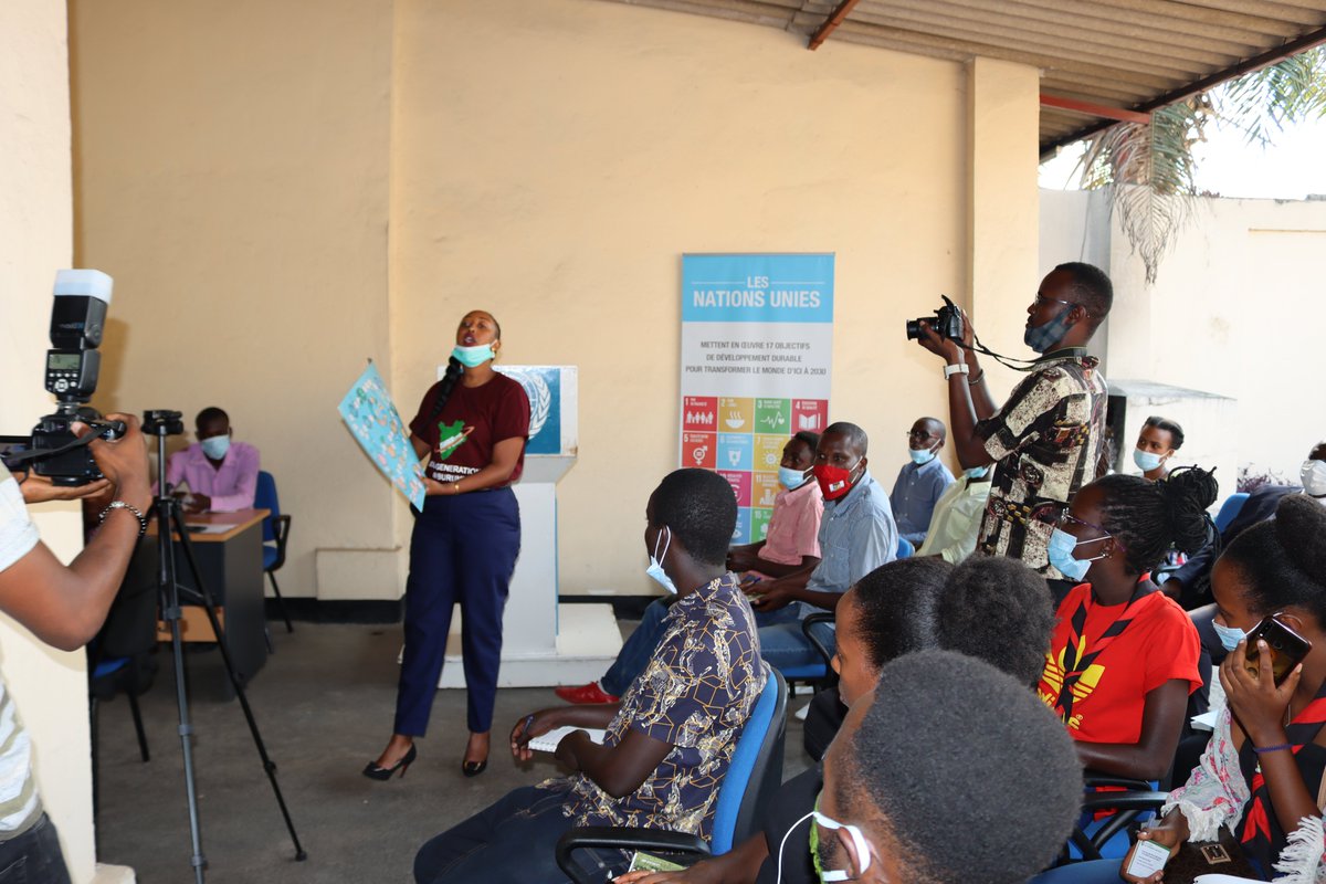 UN_Burundi's tweet photo. Les championnes du jeu ODD #GoGoals, 4 jeunes filles ont reçu des prix, avec l'appui de l'@UNFPABurundi https://t.co/91o1MJmGpP