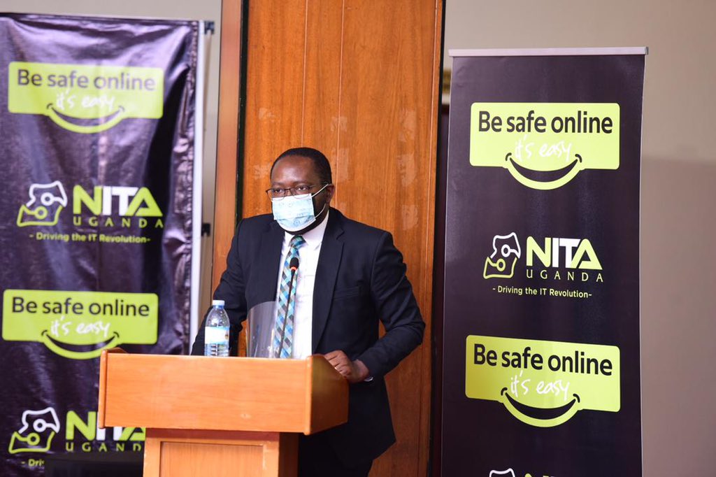Cecilia97N's tweet photo. . @NITAUganda1 is working with @PoliceUg and want cyber crimes reported and investigated. Says Mr Arnold Mangeni. We are working with @PoliceUg and we want your cyber crime issues to be reported and investigated" - Mr. Arnold Mangeni 
#besafeonlineug https://t.co/7WcTzq5KCW