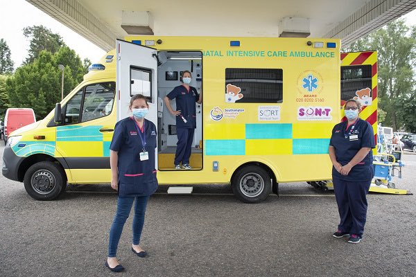 Yesterday was a GREAT day! Our beautiful new ambulances officially launched!! 🚑🏴󠁧󠁢󠁥󠁮󠁧󠁿

“Having more vehicles with modern equipment will improve the quality, flexibility, and reliability of patient care.”

Dr. Deirdre O’Shea, SORT Lead at <a href="/OUHospitals/">OUH</a> @OUH_CCritCare #PedsICU