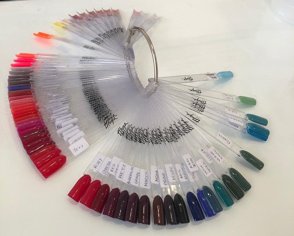 Mon_Stetic's tweet photo. Només tens que triar el color. #monstetic #colors #nails #nailsofinstagram #manicures #viladecans #Igualada #Santboi https://t.co/gUcSIieN0X