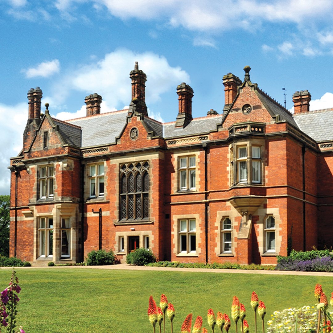 CryptLeeds's tweet image. Browse our online charity auction for an incredible staycation. Place your bids now! All proceeds go to supporting the work we do with #homeless, #vulnerable people in #Leeds 
Bid here:
ow.ly/ir4R50FqHCa