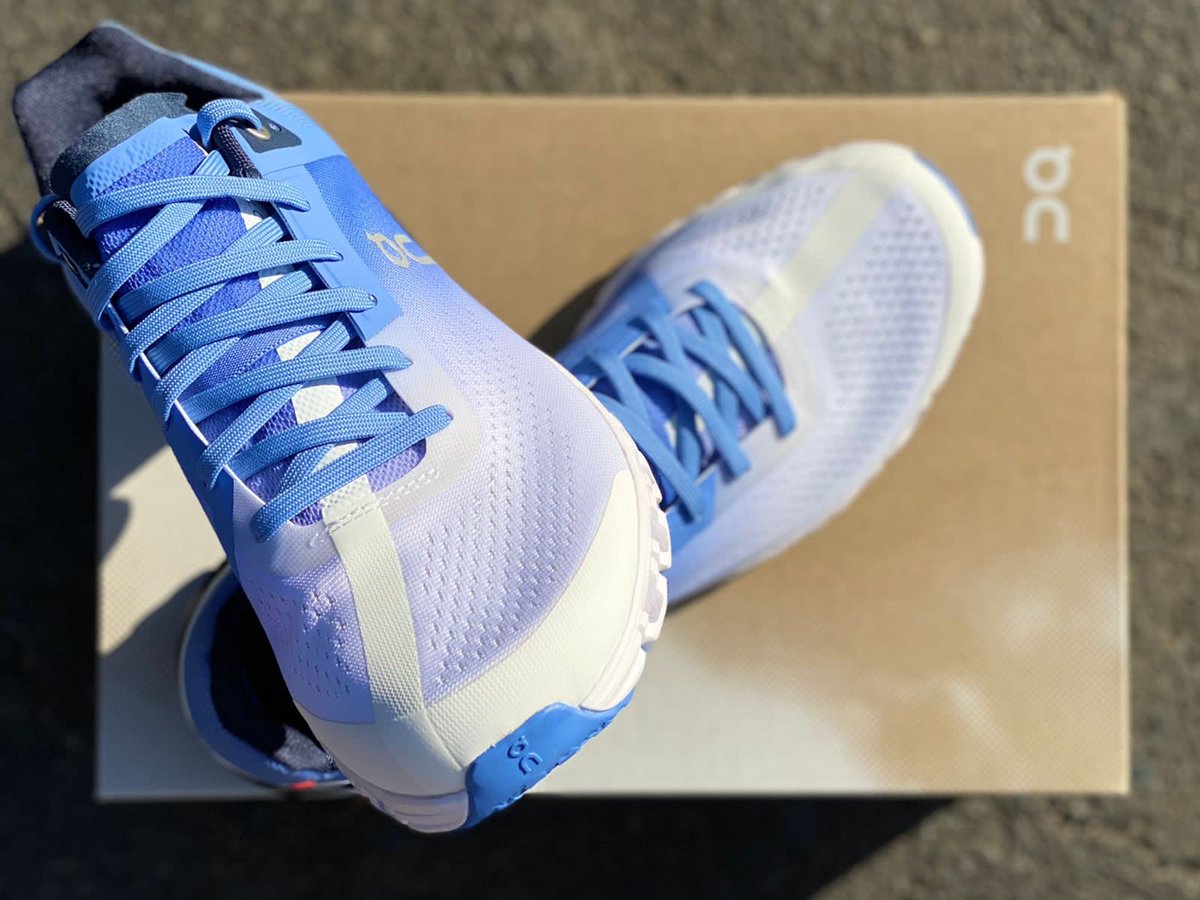 ryanmac23's tweet image. Developed with elite athletes, the third-gen Cloudflow can do it all and is faster than ever. The explosive Speedboard®️It's engineered for high speeds and maximum comfort whether you're crushing a 5K or a half marathon.@TifosiSports .#OnSouthAfrica