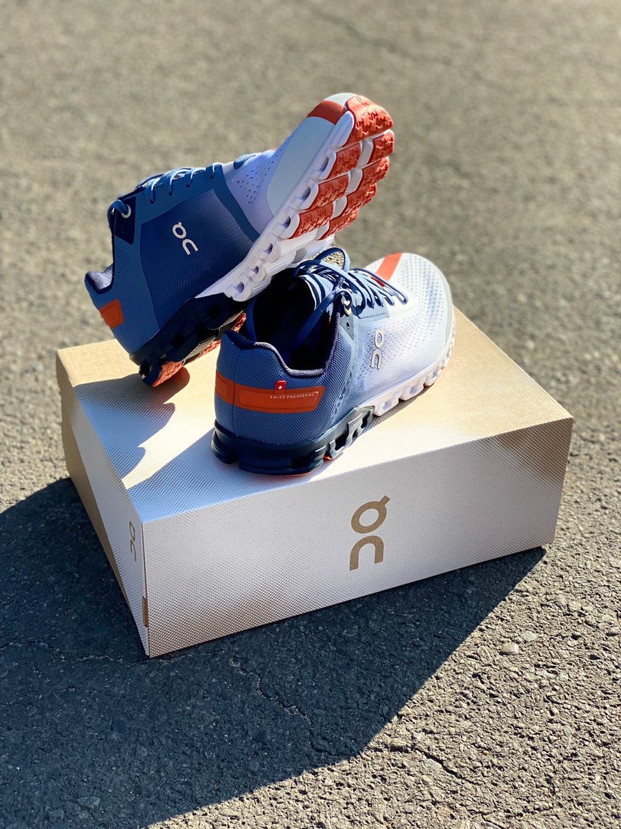 ryanmac23's tweet image. Developed with elite athletes, the third-gen Cloudflow can do it all and is faster than ever. The explosive Speedboard®️It's engineered for high speeds and maximum comfort whether you're crushing a 5K or a half marathon.@TifosiSports .#OnSouthAfrica