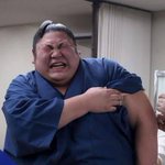 実は苦手な人多数？痛がり方が半端ない注射力士シリーズ!
